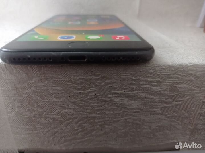 iPhone 8 Plus, 64 ГБ