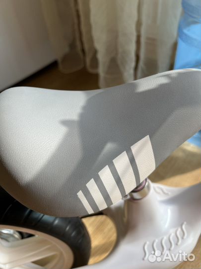 Беговел lionelo alex