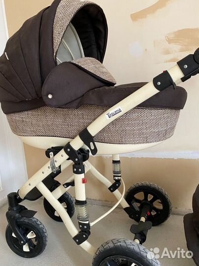 Продам коляску 2 в 1