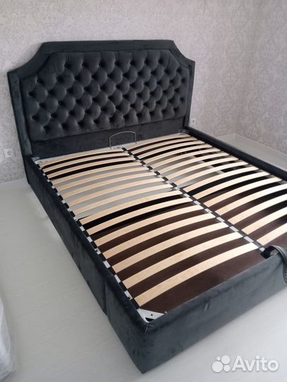 Кровать с подъёмным механизмом