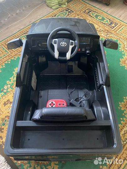 Детский электромобиль