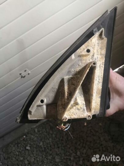 Зеркало правое