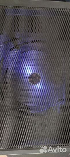 Охлаждающая подставка для ноутбука