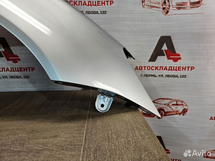 Крыло переднее правое Mitsubishi Lancer 9 серебро