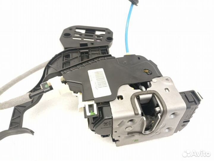 Замок двери передний правый Mercedes-Benz B-Class