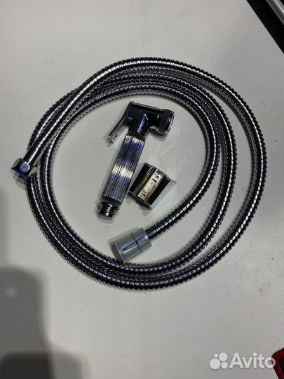 Биде с шлангом