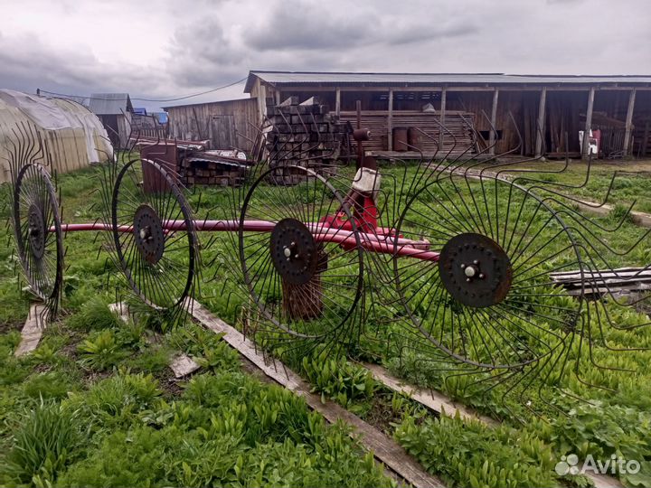 Трактор и оборудование