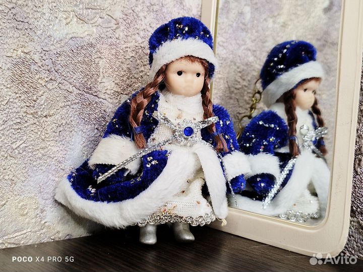 Кукла фарфоровая коллекционная 8,5 см