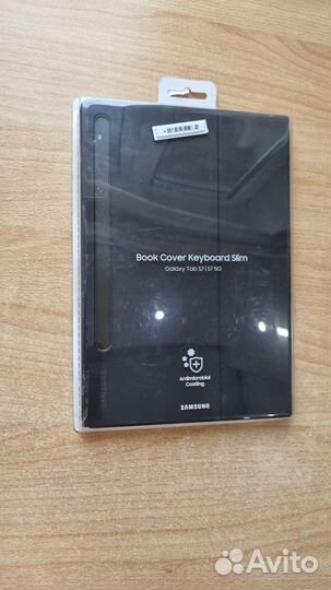 Чехол-клавиатура Samsung Galaxy Tab S8/S7