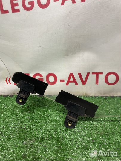 Стекло переднее правое Kia Rio 4