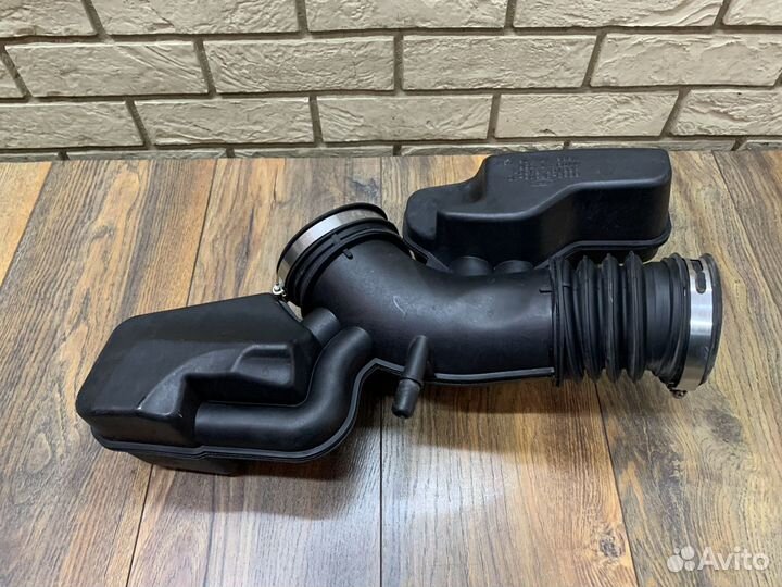 Ford Explorer с 2011 Резонатор воздушного фильтра