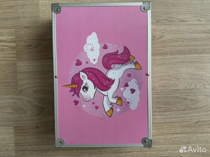 Набор для рисовния в чемоданчике