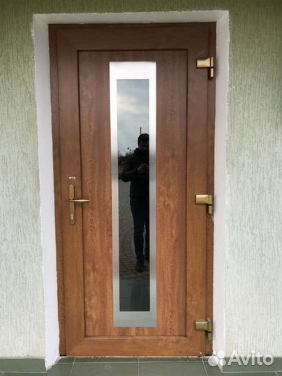 Пластиковые двери