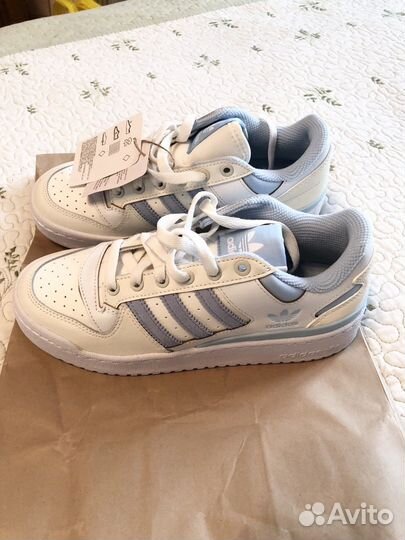 Кроссовки adidas женские Новые Оригинал