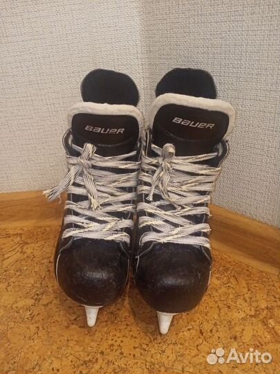 Детские хоккейные коньки Bauer размер 31