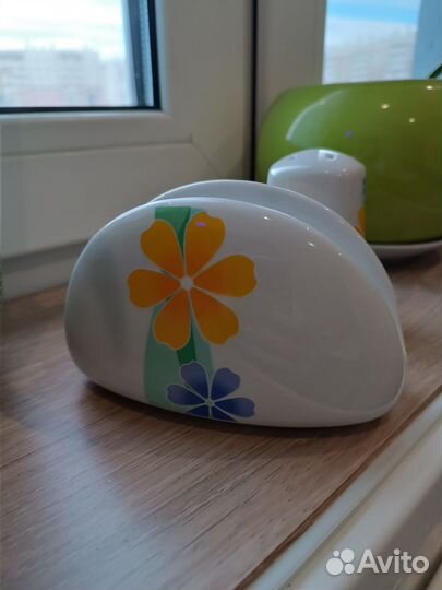 Салфетница и солонка - перечница