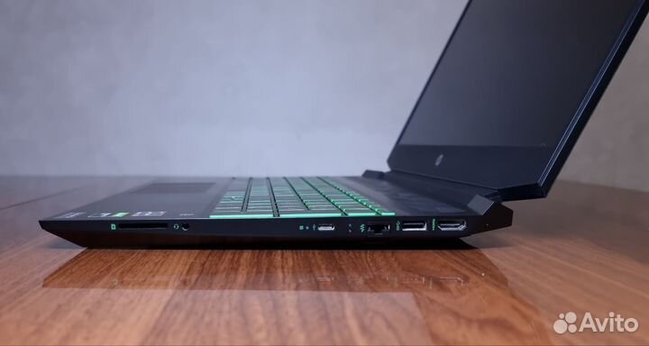 HP Pavilion Gaming 15-ec1057ur