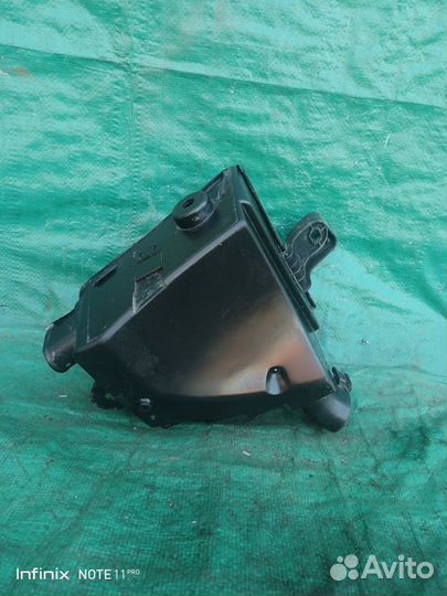 Корпус блока предохранителей Renault Logan 2011 г