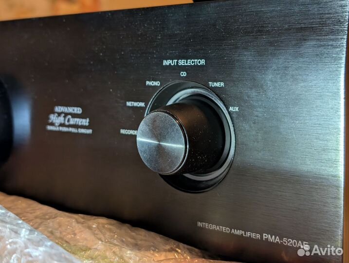 Усилитель А-В класса denon PMA-520AE