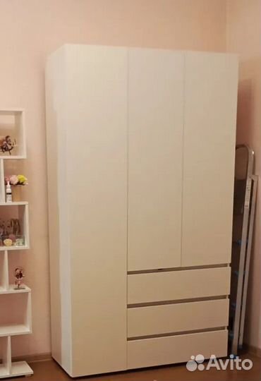 Шкаф распашной