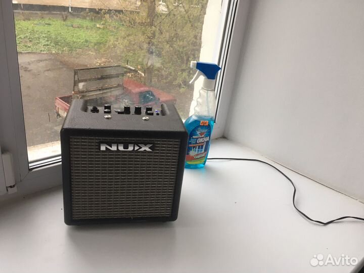 Гитарный комбоусилитель