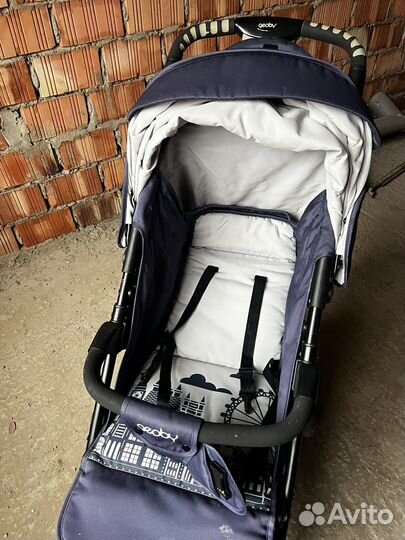 Прогулочная коляска