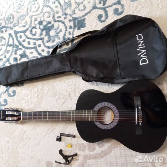 Акустическая гитара