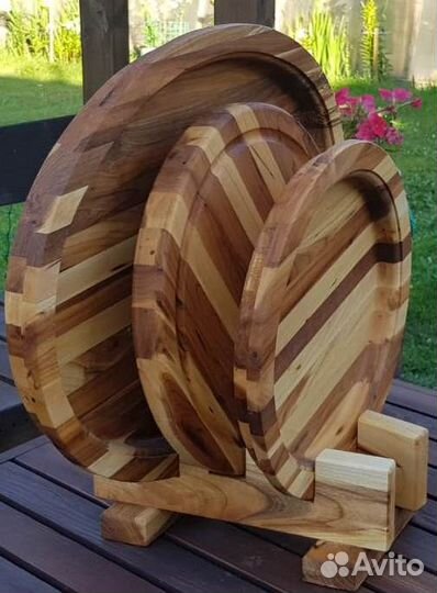 Набор деревянных тарелок