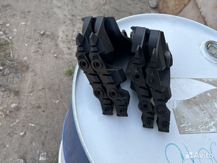 Крепления бампера XC-60