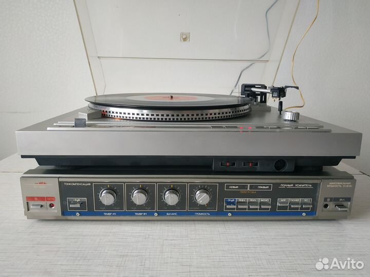 Проигрыватель винила Вега-110 с усилителем