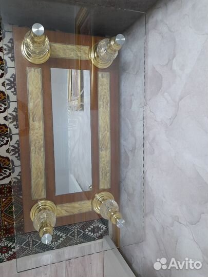 Журнальный стол стеклянный