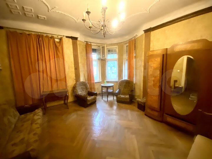 Комната 24 м² в 3-к., 1/2 эт.