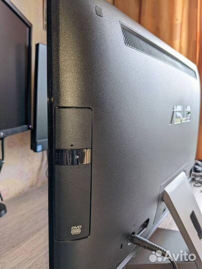 Моноблок Asus All-in-one PC ET2210I