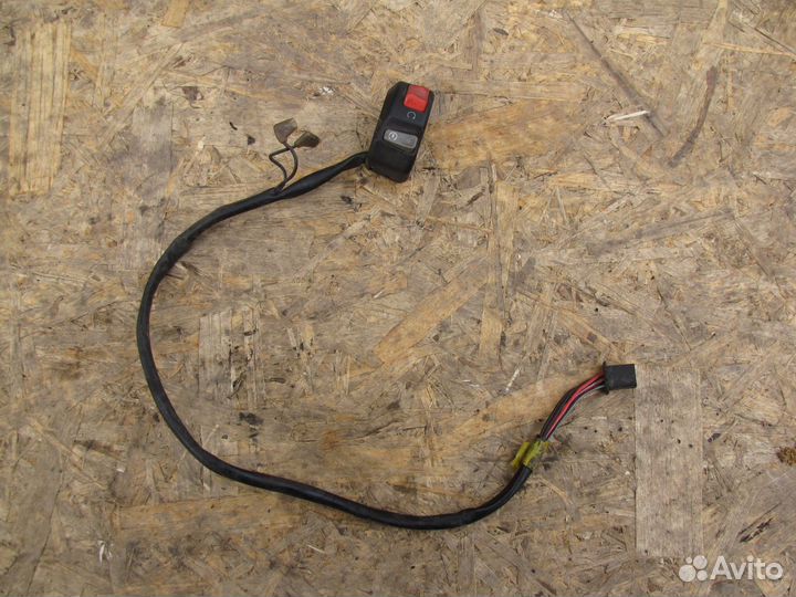 Пульт правый Yamaha FZS600 fazer