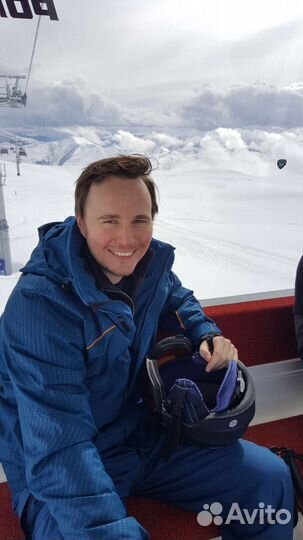 Тренер напарник для игры в большой теннис