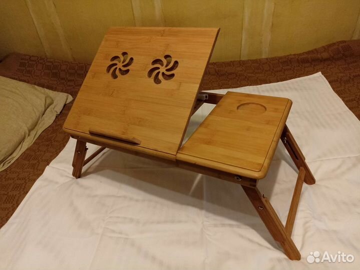 Столик для ноутбука