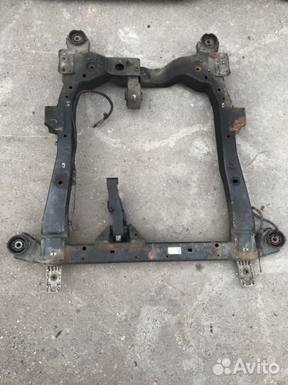 Балка подвески передняя Opel Astra J 2010