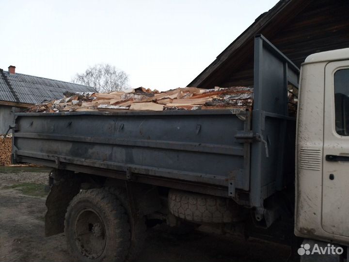 Земля, торф, навоз, песок, щебенка, дрова