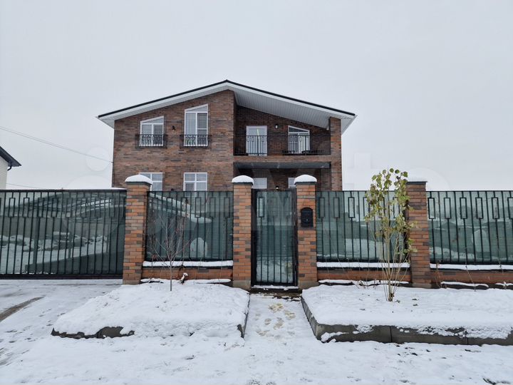 Дом 213,4 м² на участке 6 сот.