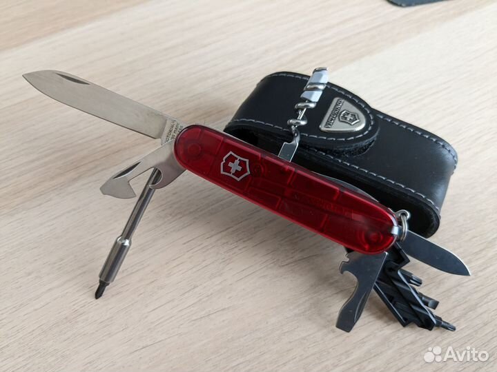 Нож Victorinox 1.7605.T CyberTool