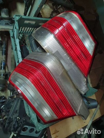 Задние фонари на мерседес 140