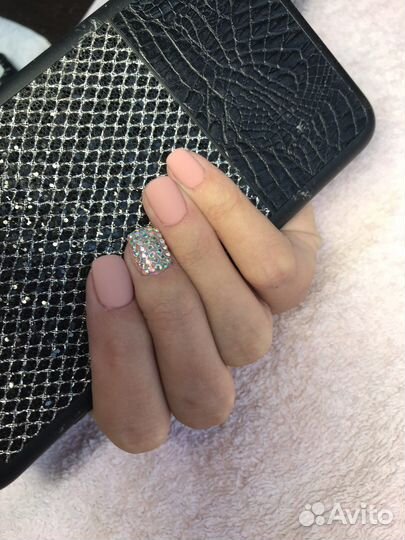 Наращивание ногтей