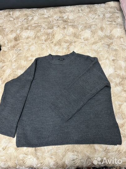 Свитер женский