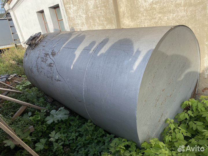 Емкость 10 кубов