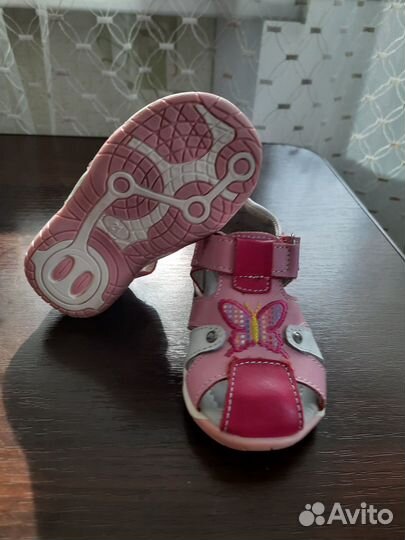 Босоножки 21