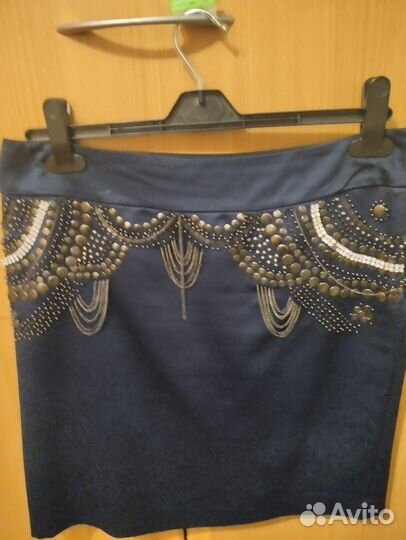 Костюм женский нарядный 44 46