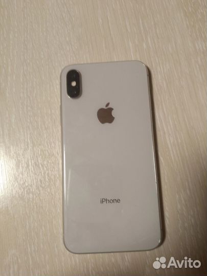 iPhone X, 64 ГБ
