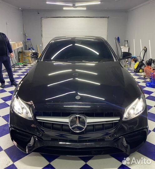 Решетка радиатора mercedes w213 amg