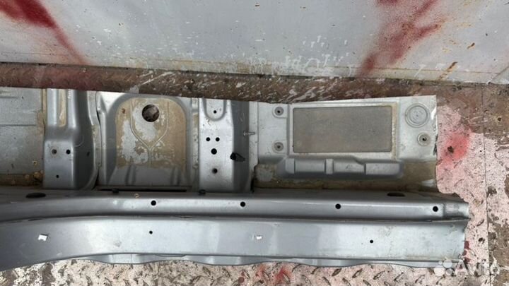 Порог кузова правый Bmw 5 Серия E60 2.5 AT