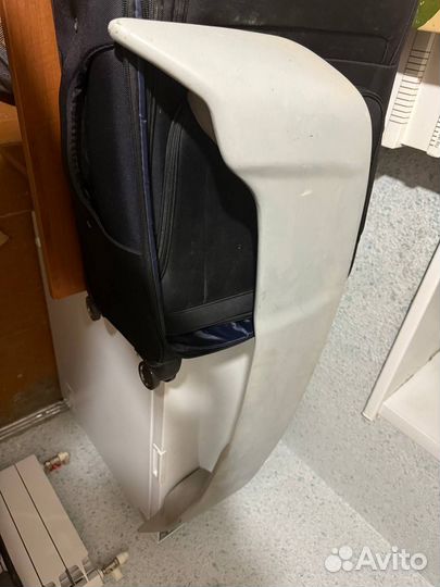 Спойлер на lancer 10